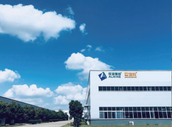 Zhangjiagang Xiecheng Mechanicak Equipment Co., Ltd.